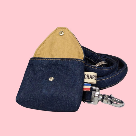 Distributeur de sacs à déjections en jean