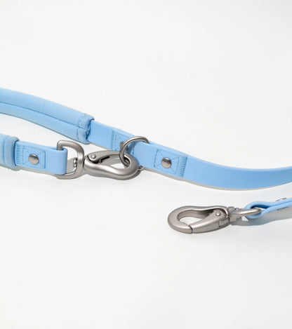 Laisse waterproof avec poignée néoprène bleu clair